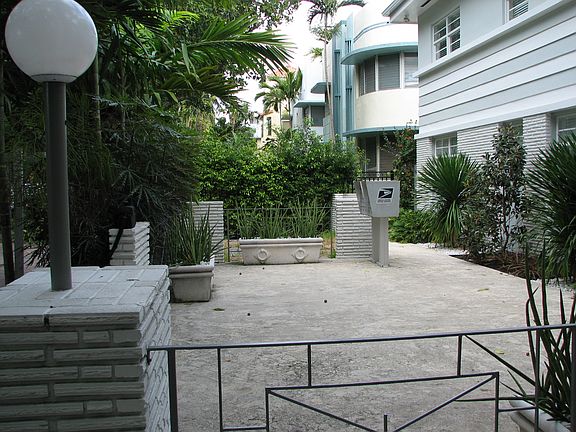 4th image of 1333 Meridian Ave #1-16