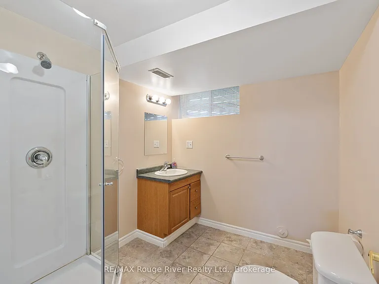795 Munson Cres — Photo 27