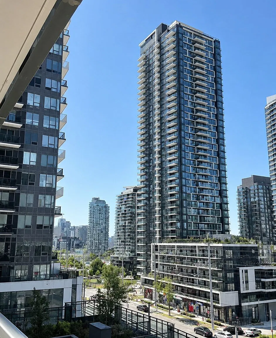2 bed, $2,600 — Photo 1