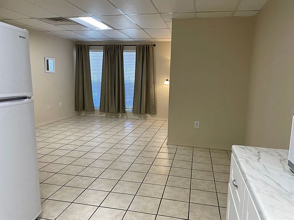 4th image of 5712 Padre Blvd #2