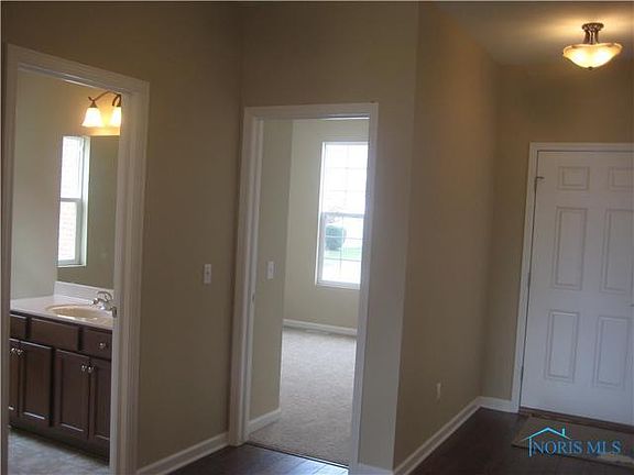 3rd image of 2322 Castlebrook Ln