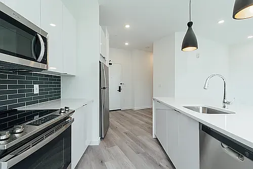 130 Monitor Street — Photo 25