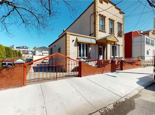 2563 W 16th St, Brooklyn, NY 11214