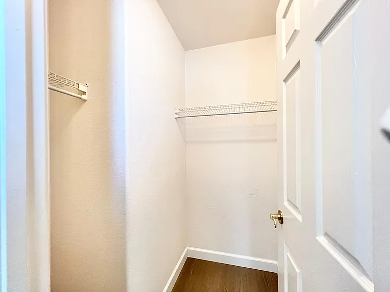 5003 Sterling Grove Ln — Photo 16