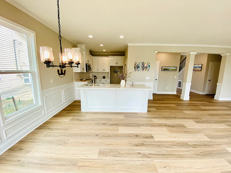6960 Diana Cir — Photo 18