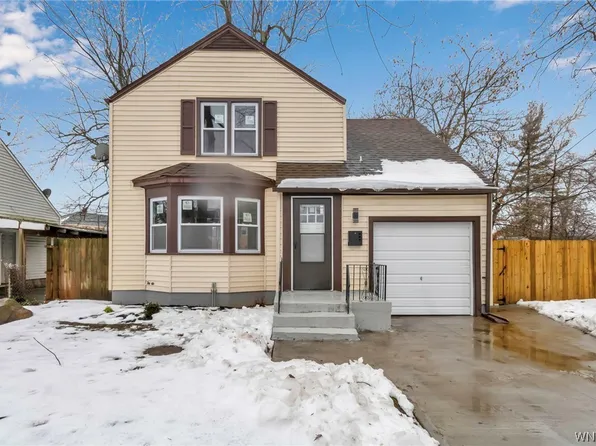 52 Roswell Rd, Buffalo, NY 14215