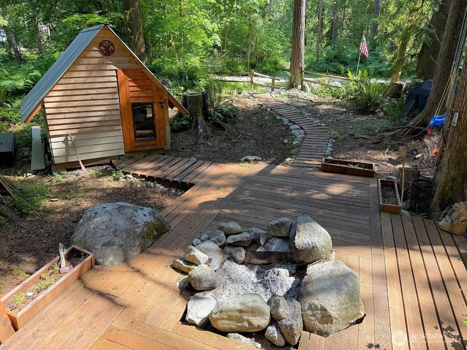 63884 Cascade River Drive photo 1