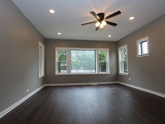 4th image of 549 E 91st St #1