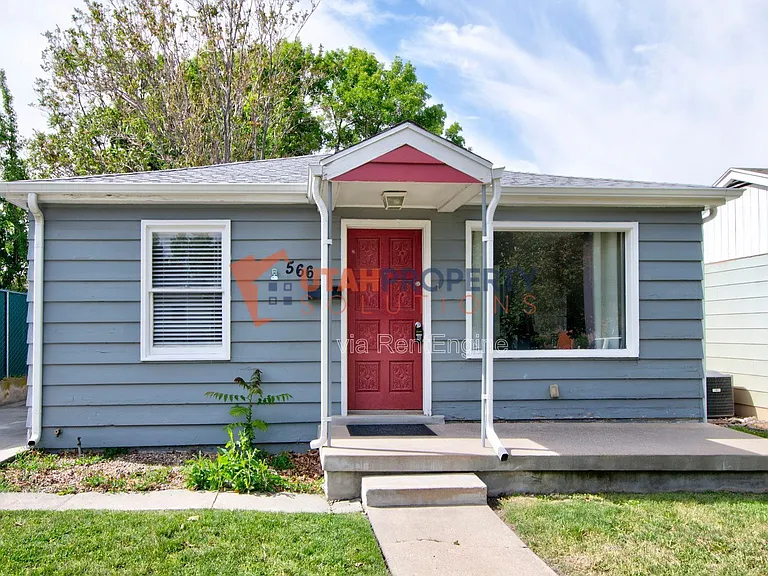566 E Stringham Ave — Photo 2