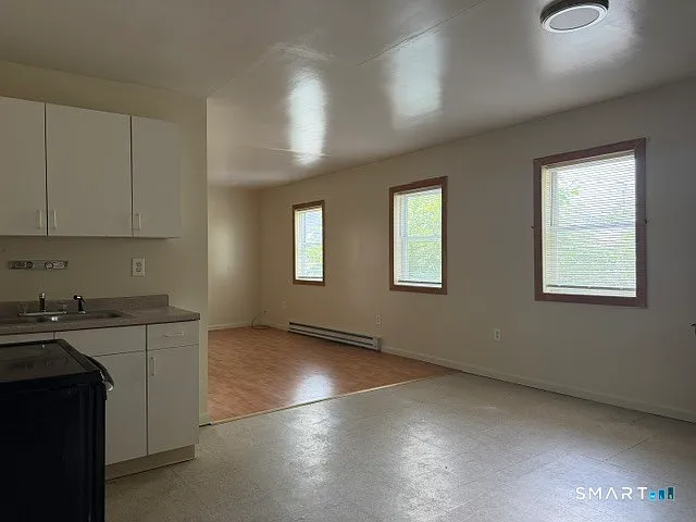 27 N Main St #4 — Photo 2