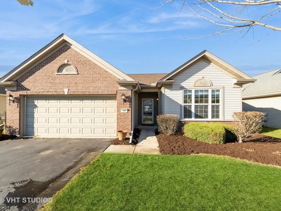 730 Tahoe Trl, Elgin, IL 60124