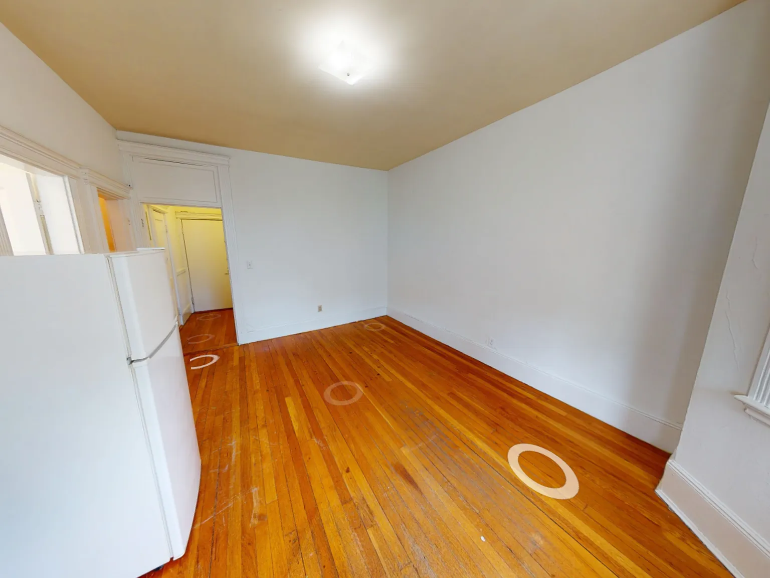 Studio, 500 sqft, $2,350 — Photo 4
