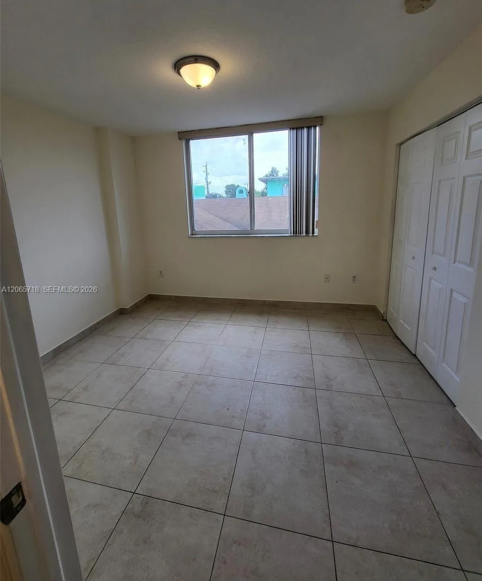 Groveland Condo — Photo 4