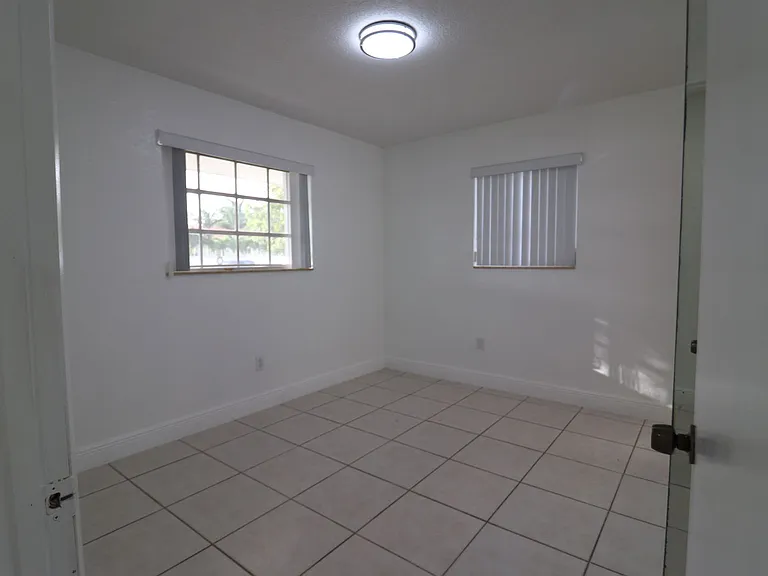 17045 NW 87th Ave — Photo 9