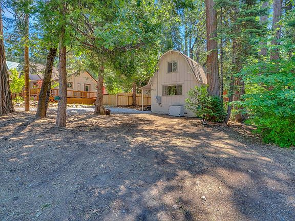 3rd image of 24225 Sugar Pine Road