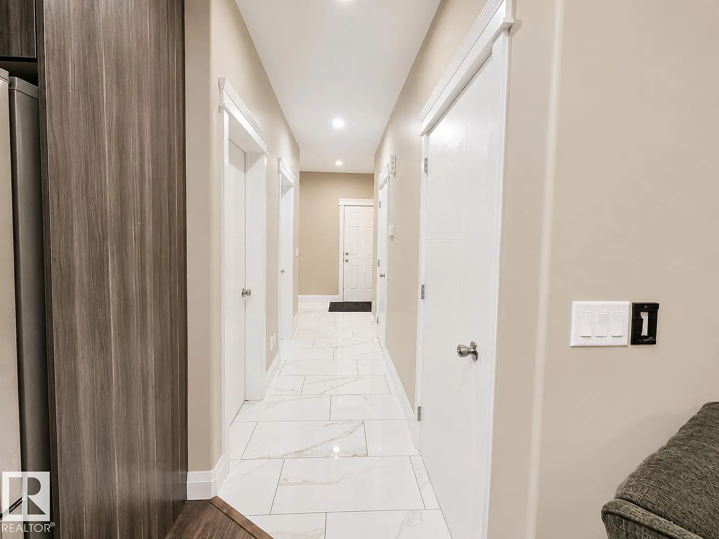 3 bed, 2.5 bath, 1603 sqft, $2,200 — Photo 4