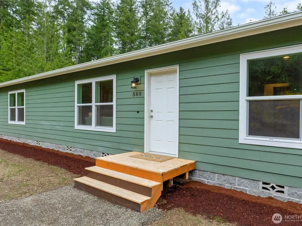 560 Meadowood Drive W, Seabeck, WA 98380