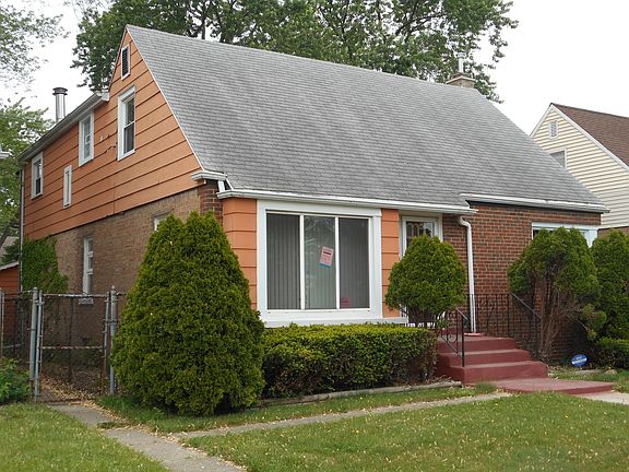 3rd image of 1526 Forest Ave