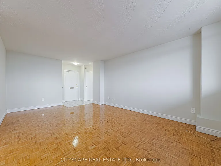100 Rowena Dr #712 — Photo 8