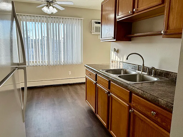 Parkview Apartments — Photo 46