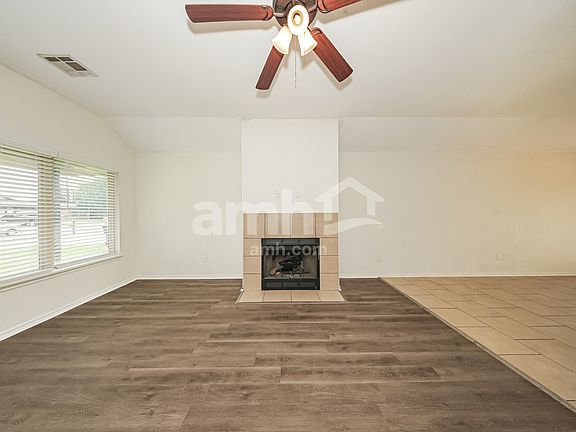 5th image of 1608 Ginger Ave