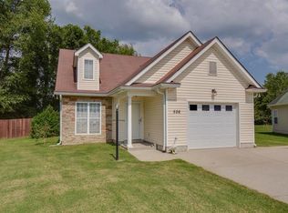 526 Albion Cir, Gallatin, TN 37066