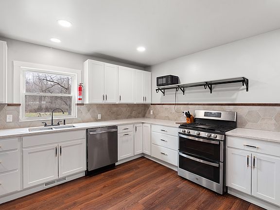 5th image of 6521 Whitford Rd