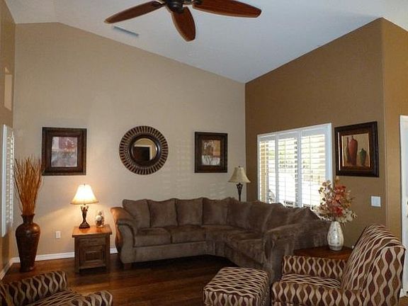 Lovely living space with vaulted ceilings