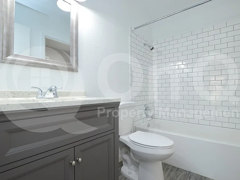 785 N Arrowhead Dr #2 — Photo 10