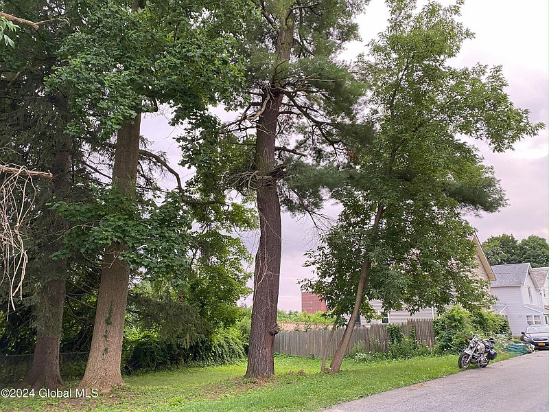 4th image of L55 Covell Avenue