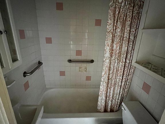 4th image of 1523 S 10th St #1R