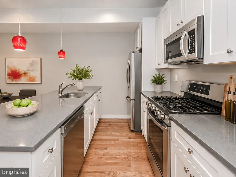 1735 Brandywine St #2 — Photo 5