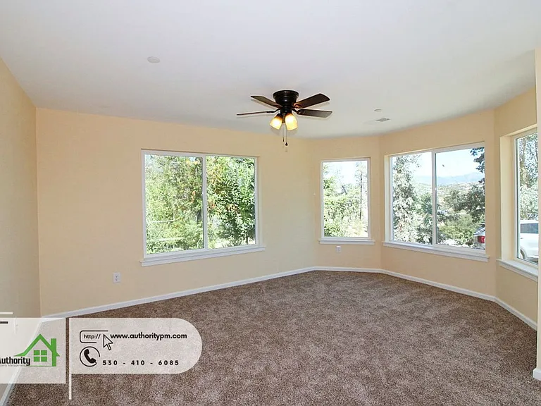 9657 Swasey Dr — Photo 5