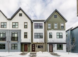 437 W Alpine Ave SW #202, Calgary, AB T2Y0R8