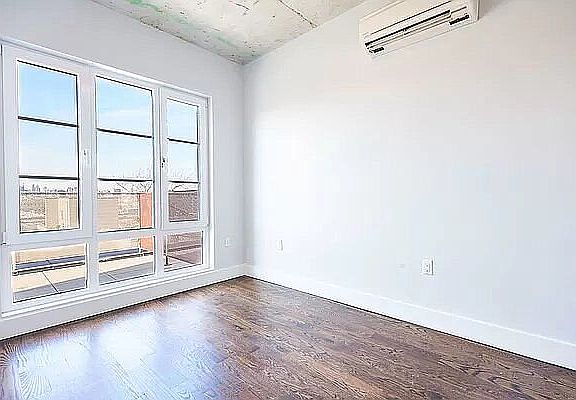 5th image of 31-27 37th St #4C