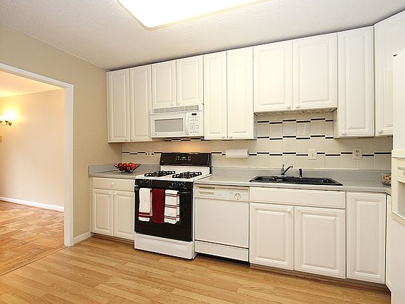 4th image of 11801 Rockville Pike APT 213