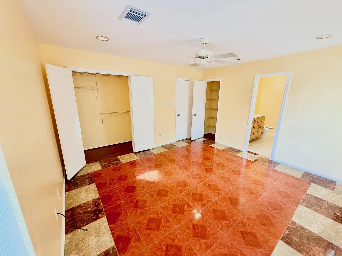 2 bed, 2.0 bath, 1109 sqft, $1,675 — Photo 2