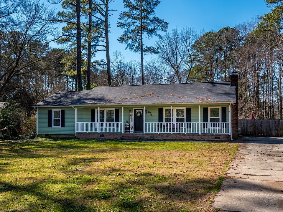 1st image of 654 Woodbridge Dr