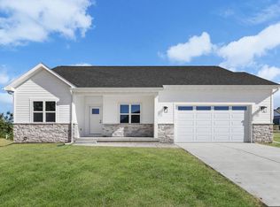 2400 Korgen Dr #70, Stoughton, WI 53589