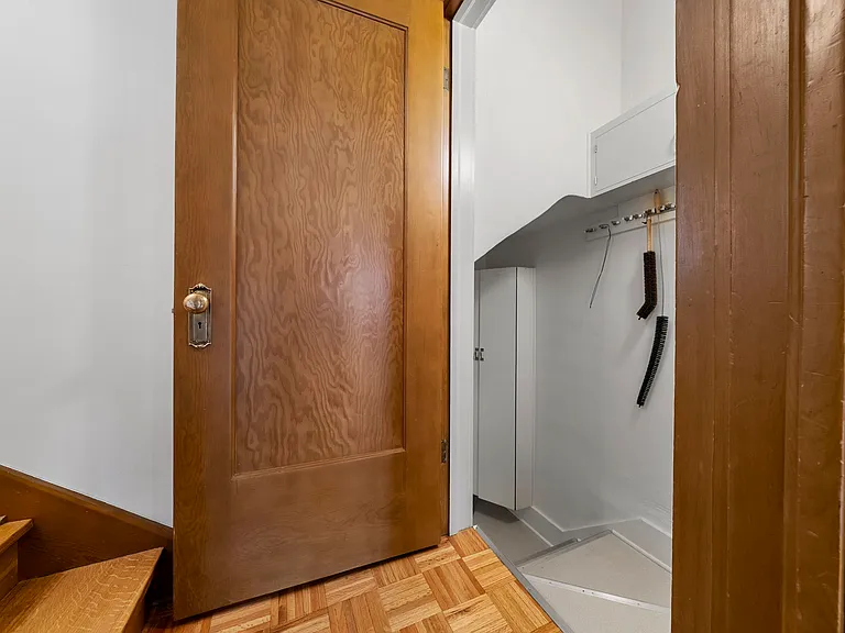 2407 S Garfield St — Photo 40