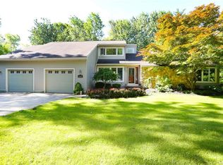 10385 Bergtold Rd, Clarence, NY 14031