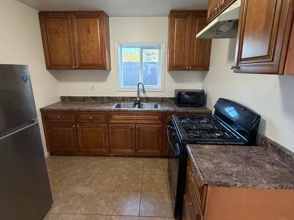 757 W 12th St APT 1, Pomona, CA 91766