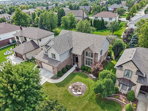 2nd image of 1246 Chatham Dr