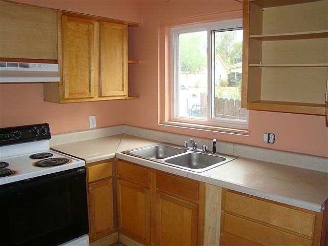 2nd image of 3453 W Exposition Ave