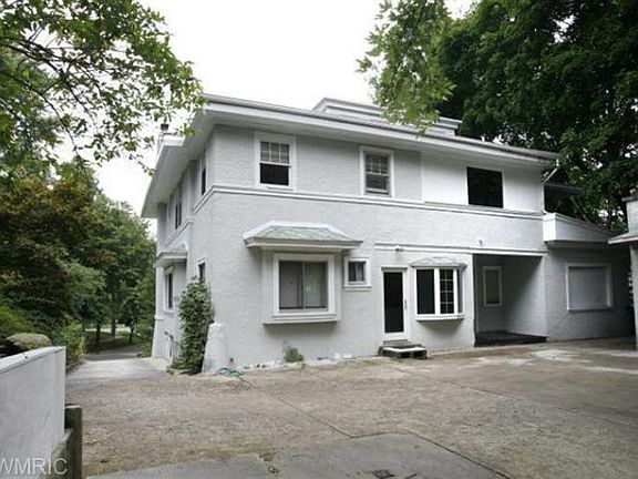4th image of 1427 Henderson Dr