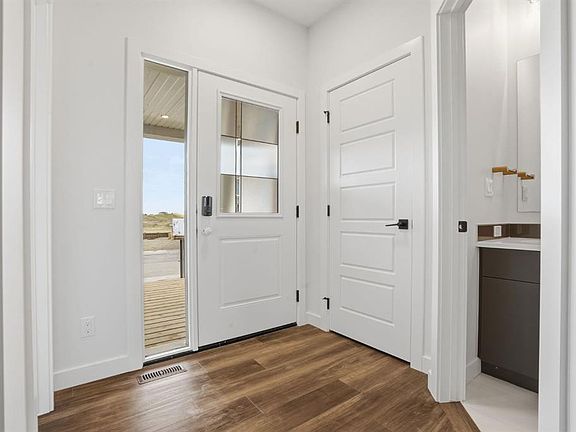 2nd image of 499 S Lawthorn Way SE