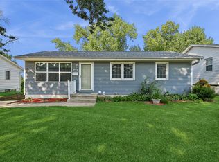 1212 18th St NW, Cedar Rapids, IA 52405