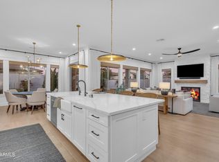 3690 E Canyon Way, Chandler, AZ 85249