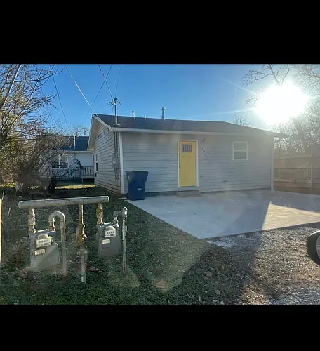 704 W 9th Ave #1/2 Photo 1