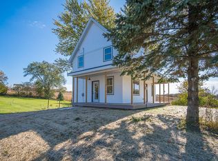 9272 Forest View Rd, Kewaskum, WI 53040
